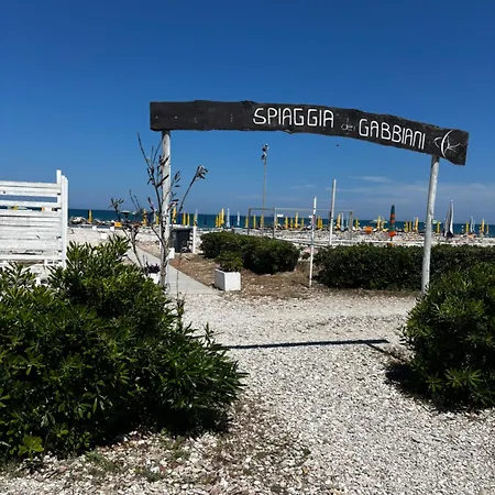 アパート La Casa Di Giore - Fronte Mare Gabbiani Ombrellone E 2 Lettini Inclusi ファーノ