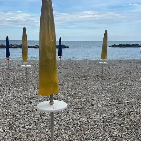 アパート La Casa Di Giore - Fronte Mare Gabbiani Ombrellone E 2 Lettini Inclusi
