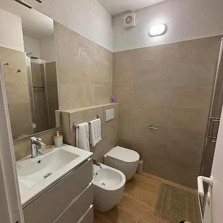Apartment La Casa Di Giore - Fronte Mare Gabbiani Ombrellone E 2 Lettini Inclusi *